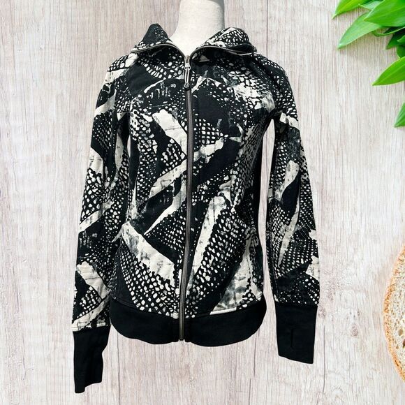 Lululemon Scuba Hoodie III Size‎ 6 Static Mist White Black / Black W4IC8S - Picture 1 of 8